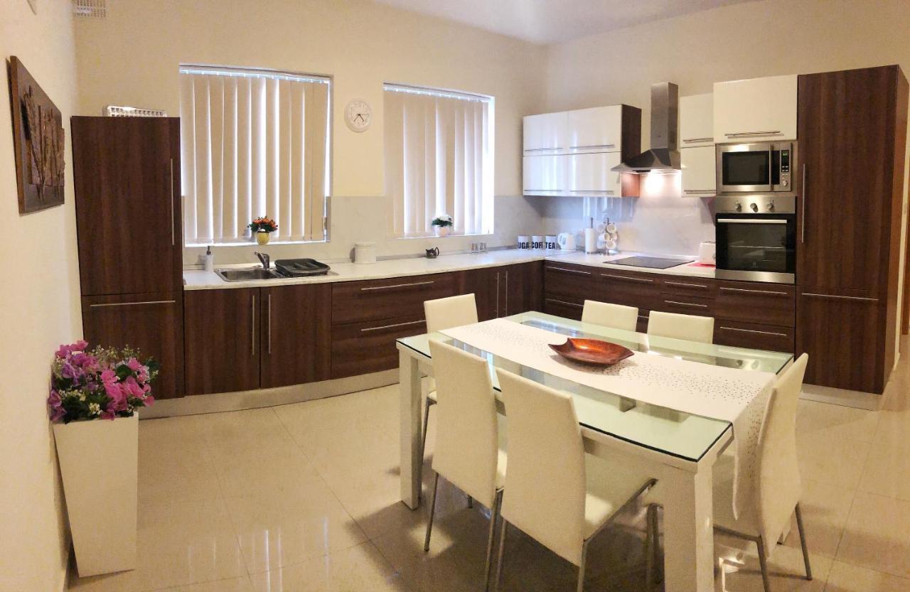 The Village Apartment 2 Kirkop エクステリア 写真